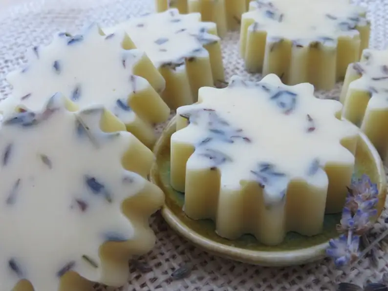 LovelyLavenderSolidLotionBar5